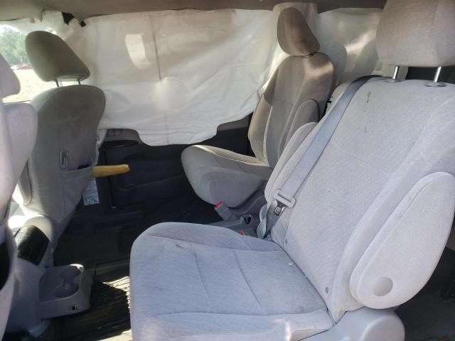 Photo 6 from auction – 2017 TOYOTA SIENNA LE with VIN 5TDKZ3DC7HS886816