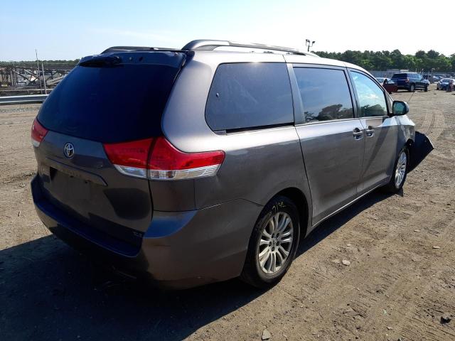 Photo 4 from auction – 2011 TOYOTA SIENNA XLE with VIN 5TDYK3DC2BS038235