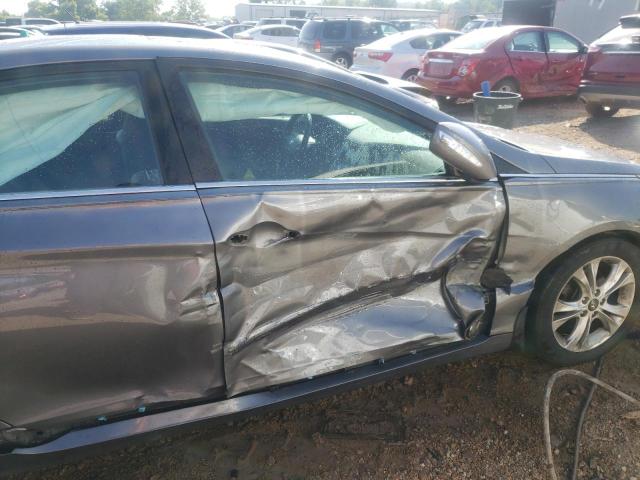 Photo 9 from auction – 2011 HYUNDAI SONATA SE with VIN 5NPEC4AC6BH113499