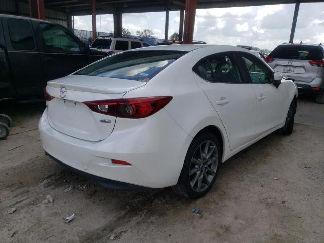 Photo 4 from auction – 2018 MAZDA 3 TOURING with VIN 3MZBN1V34JM209997