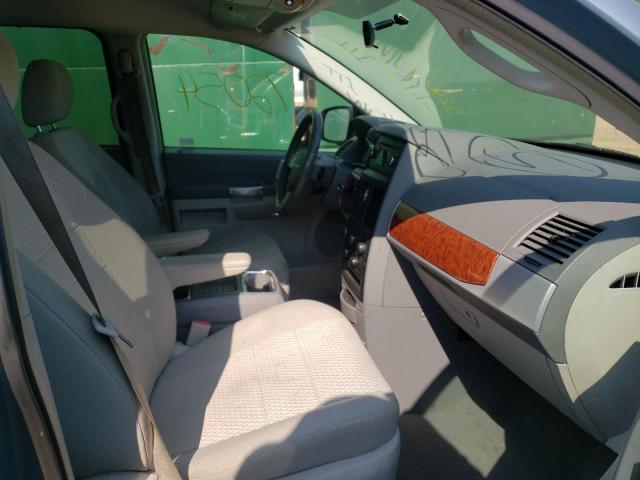 Photo 5 from auction – 2008 CHRYSLER TOWN & COU with VIN 2A8HR54PX8R647271
