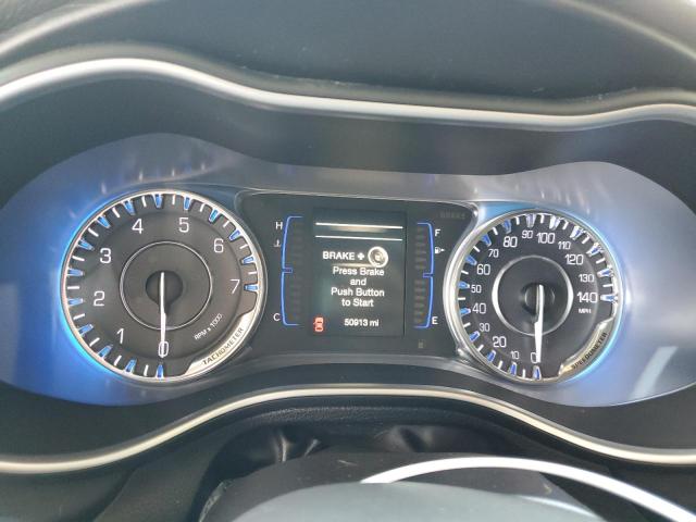 Foto 8 de la subasta – 2017 CHRYSLER 200 LX con VIN 1C3CCCFB4HN504732