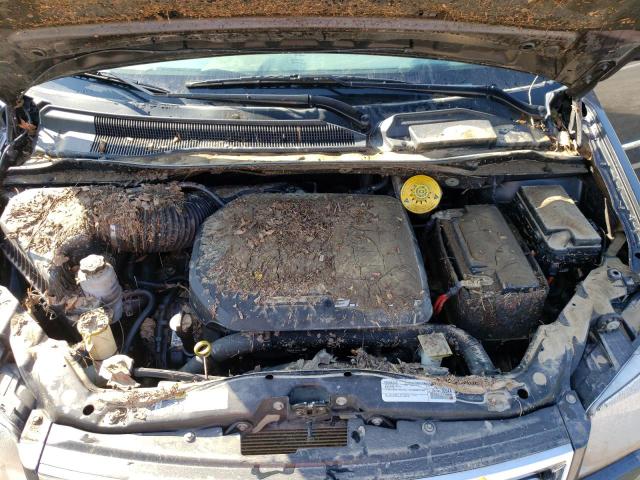 Photo 7 from auction – 2016 CHRYSLER TOWN & COU with VIN 2C4RC1BG2GR173887