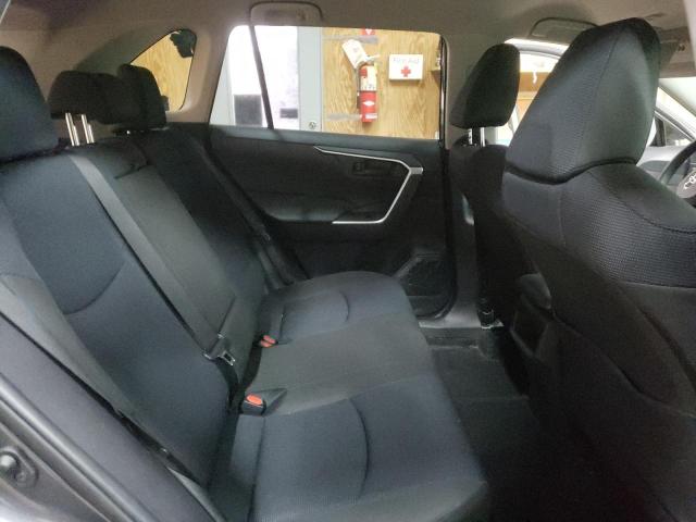 Photo 6 from auction – 2019 TOYOTA RAV4 LE with VIN JTMF1RFVXKD045358