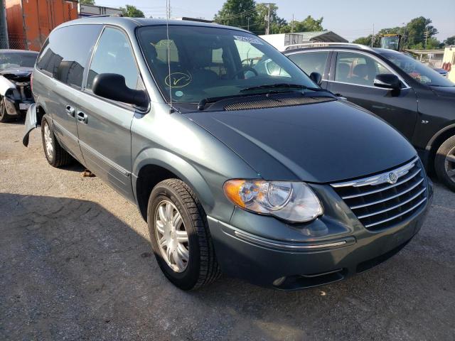 CHRYSLER TOWN & COU 2005 with VIN 2C4GP54L55R600554 - Photo from auction