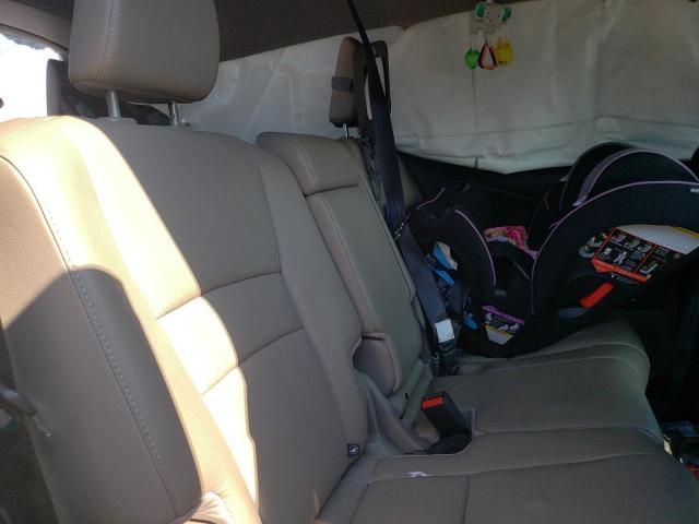 Photo 6 from auction – 2016 HONDA PILOT TOUR with VIN 5FNYF5H92GB019730
