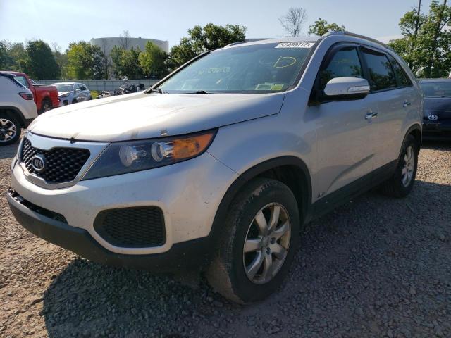 Photo 2 from auction – 2013 KIA SORENTO LX with VIN 5XYKTDA26DG412558