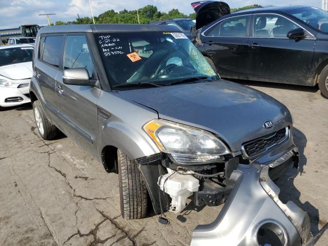 KIA SOUL + 2013 with VIN KNDJT2A63D7557556 - Photo from auction