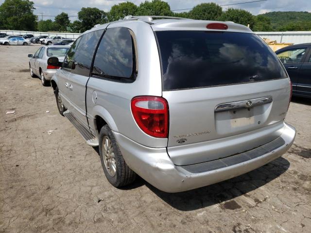 Photo 3 from auction – 2001 CHRYSLER TOWN & COU with VIN 2C8GP64L71R149738