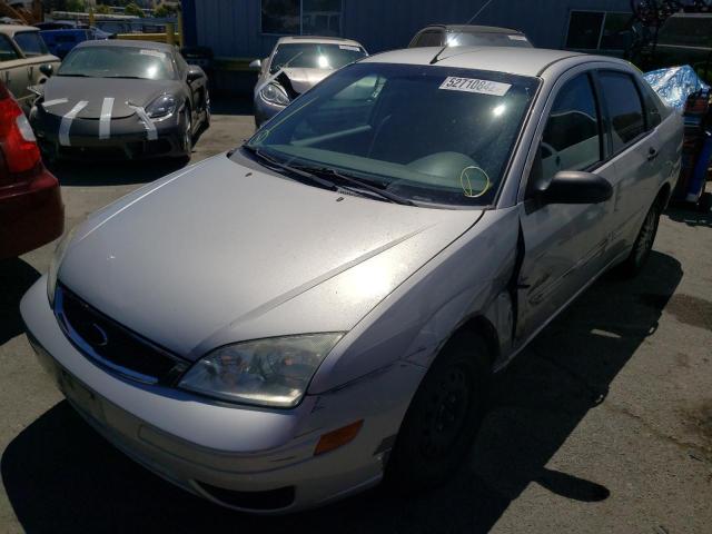 Photo 2 from auction – 2005 FORD FOCUS with VIN 1FAFP34N05W239703