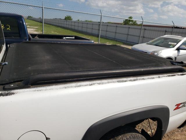 Photo 10 from auction – 2001 CHEVROLET SILVERADO with VIN 1GCEK19T91E116272