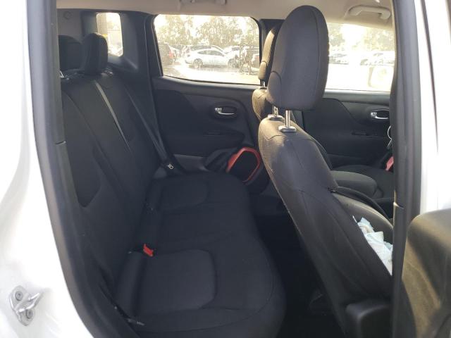 Photo 6 from auction – 2018 JEEP RENEGADE S with VIN ZACCJBAB9JPH72143