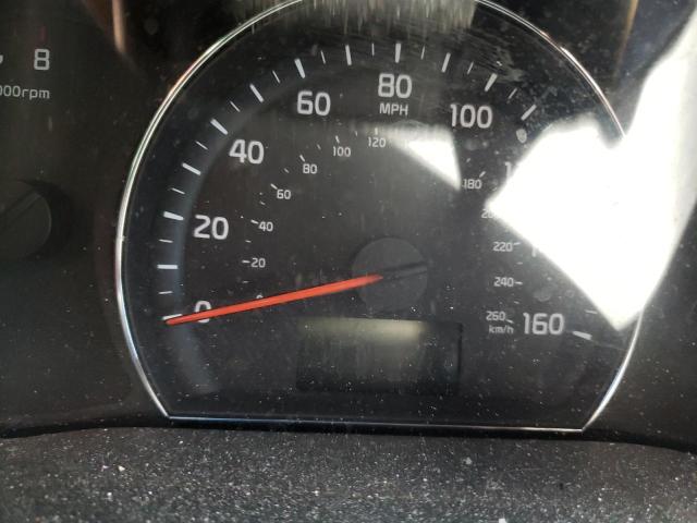 Photo 8 from auction – 2015 KIA SORENTO LX with VIN 5XYKT4A68FG652054