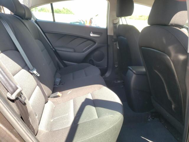 Photo 6 from auction – 2017 KIA FORTE LX with VIN 3KPFK4A79HE154118