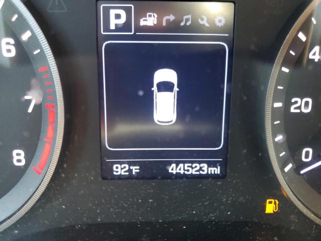 Photo 8 from auction – 2017 HYUNDAI TUCSON LIM with VIN KM8J3CA48HU539514