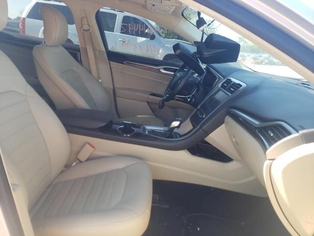 Photo 5 from auction – 2014 FORD FUSION SE with VIN 3FA6P0HD5ER247637
