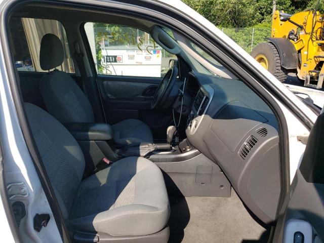Photo 5 from auction – 2005 FORD ESCAPE XLT with VIN 1FMYU93125KB61313