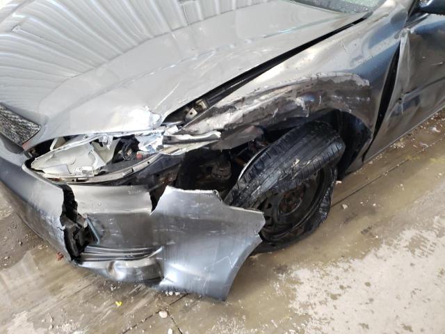 Photo 9 from auction – 2004 TOYOTA CAMRY LE with VIN 4T1BE32KX4U820722