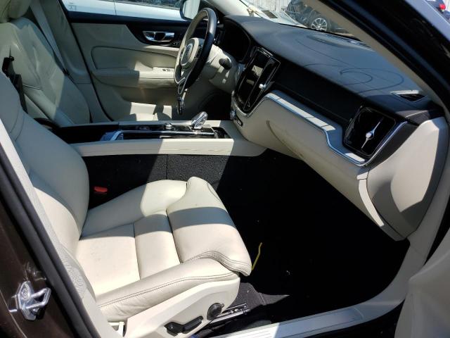 Photo 5 from auction – 2022 VOLVO S60 B5 INS with VIN 7JRL12TL5NG157308