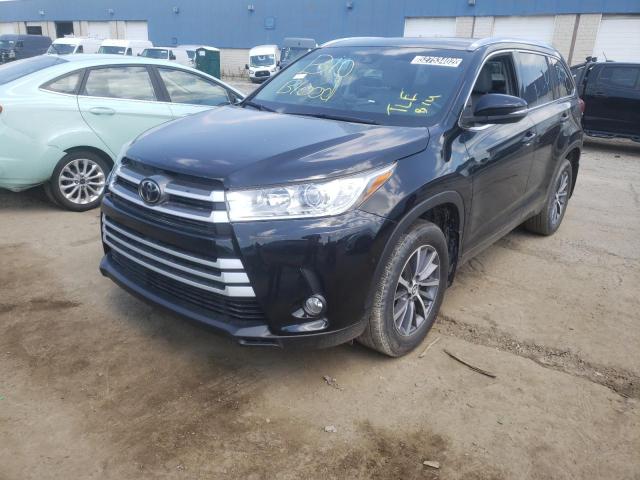 Photo 2 from auction – 2018 TOYOTA HIGHLANDER with VIN 5TDJZRFH6JS550958
