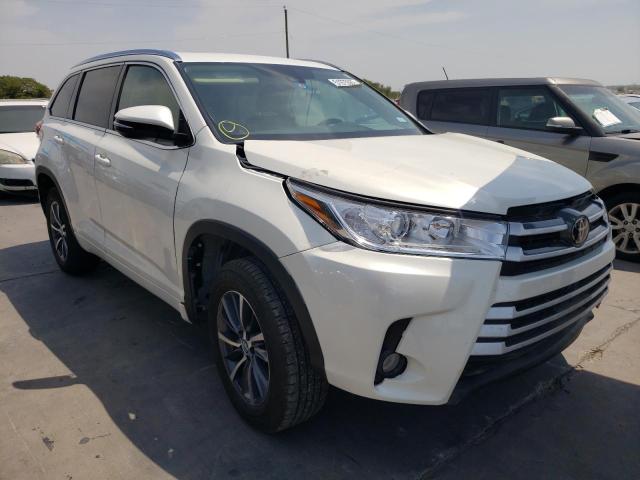 TOYOTA HIGHLANDER 2018 with VIN 5TDKZRFH0JS547221 - Photo from auction
