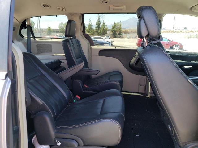 Photo 6 from auction – 2015 CHRYSLER TOWN & COU with VIN 2C4RC1BG5FR706958