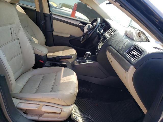 Photo 5 from auction – 2017 VOLKSWAGEN JETTA SE with VIN 3VWDB7AJXHM412895