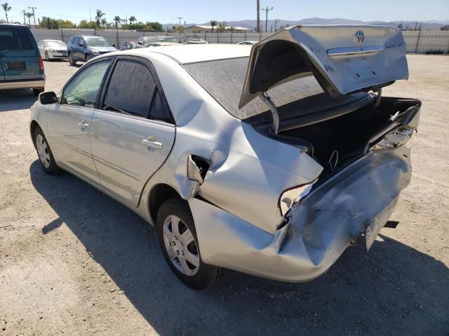 Photo 3 from auction – 2004 TOYOTA CAMRY LE with VIN JTDBE32K240270198