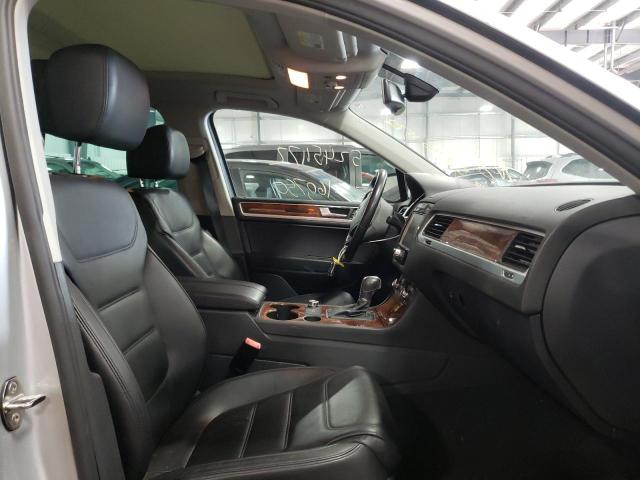Photo 5 from auction – 2011 VOLKSWAGEN TOUAREG V6 with VIN WVGFF9BP5BD005368