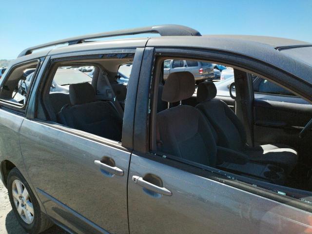Photo 9 from auction – 2004 TOYOTA SIENNA CE with VIN 5TDZA23C74S102694
