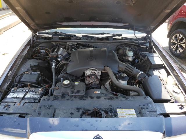 Photo 7 from auction – 2001 MERCURY GRAND MARQ with VIN 2MEFM75W31X711133