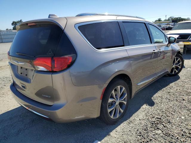 Photo 4 from auction – 2017 CHRYSLER PACIFICA L with VIN 2C4RC1GG5HR835732