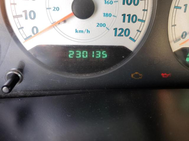 Photo 8 from auction – 2006 CHRYSLER TOWN & COU with VIN 1A4GP44RX6B755240