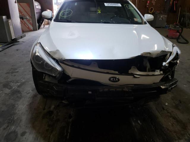 Photo 9 from auction – 2015 KIA CADENZA PR with VIN KNALN4D77F5178235