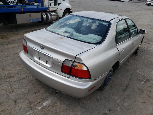 Photo 4 from auction – 1997 HONDA ACCORD SE with VIN 1HGCD5602VA262739