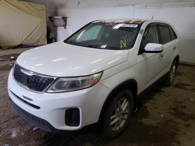 Photo 2 from auction – 2015 KIA SORENTO LX with VIN 5XYKT3A68FG593064