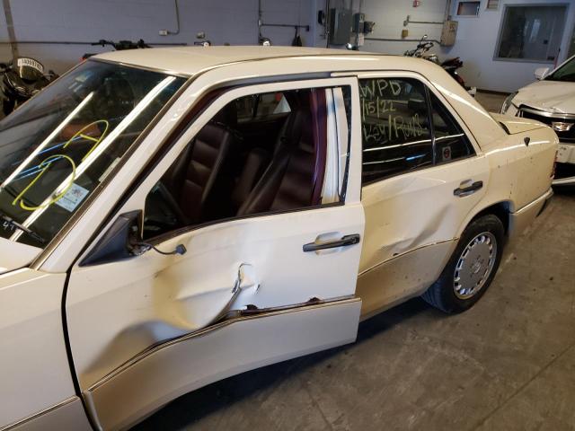 Photo 9 from auction – 1990 MERCEDES-BENZ 300 E with VIN WDBEA30E5LB234996