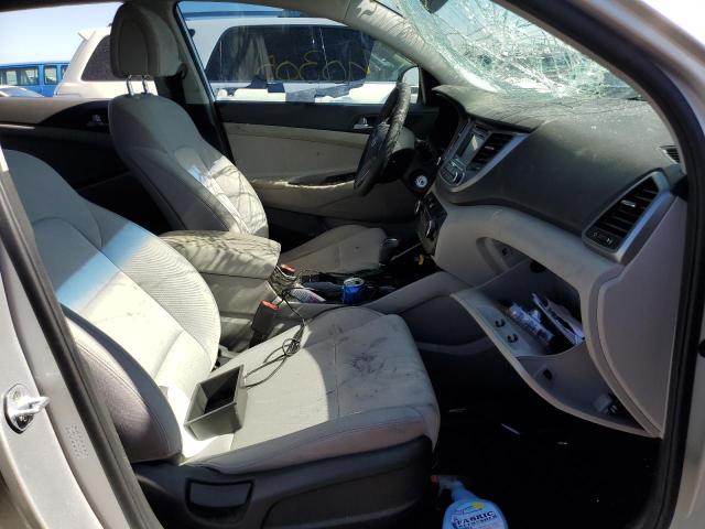 Photo 5 from auction – 2017 HYUNDAI TUCSON LIM with VIN KM8J3CA41HU266447