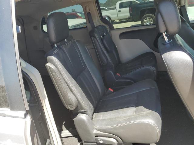 Photo 6 from auction – 2016 CHRYSLER TOWN & COU with VIN 2C4RC1BG2GR293351