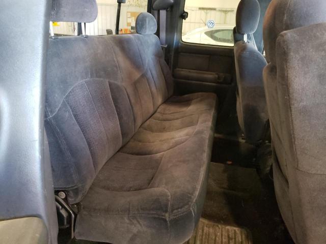 Photo 6 from auction – 2000 CHEVROLET SILVERADO with VIN 2GCEK19V7Y1148375