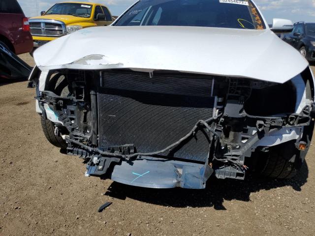 Photo 9 from auction – 2017 GENESIS G80 BASE with VIN KMHGN4JE8HU209830