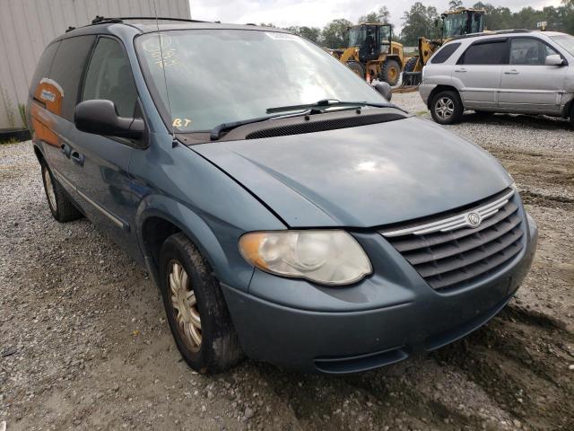 CHRYSLER TOWN & COU 2005 with VIN 2C8GP54L75R535446 - Photo from auction