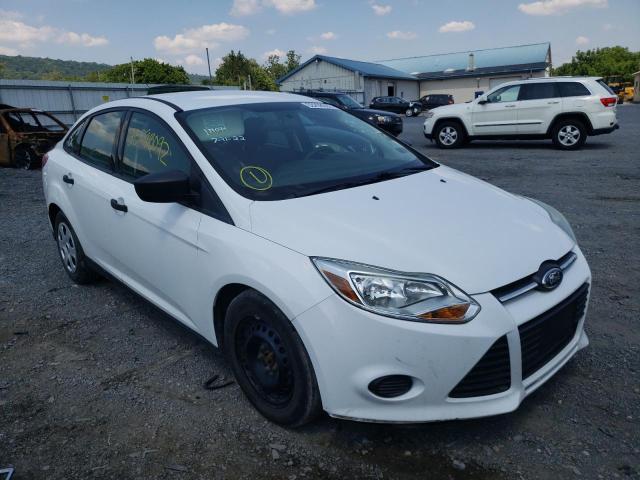 FORD FOCUS S 2014 with VIN 1FADP3E2XEL393168 - Photo from auction