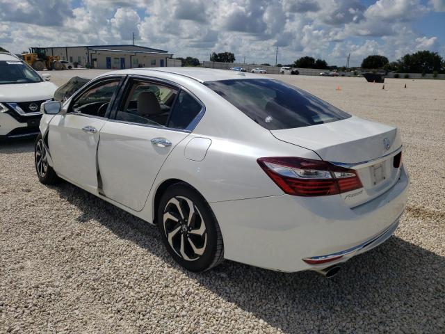 Photo 3 from auction – 2017 HONDA ACCORD EXL with VIN 1HGCR3F82HA034272