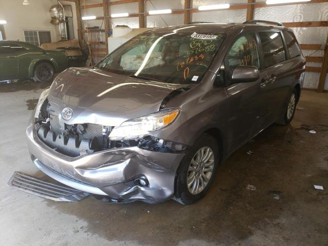 Photo 2 from auction – 2016 TOYOTA SIENNA XLE with VIN 5TDYK3DC0GS707688