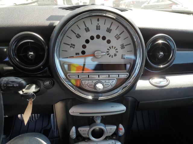 Photo 9 from auction – 2009 MINI COOPER S with VIN WMWMF73519TW85229