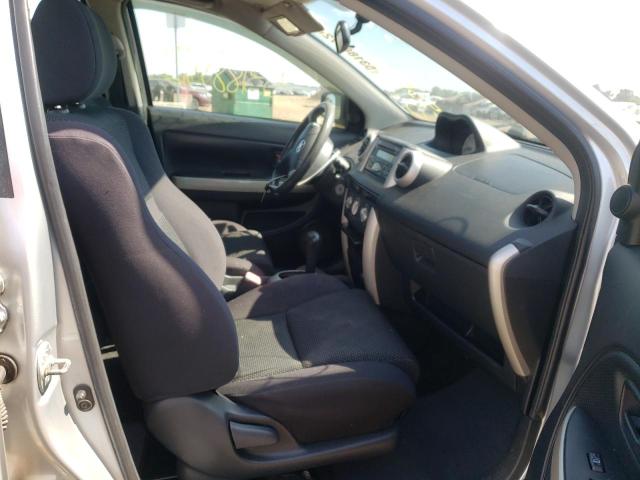 Photo 5 from auction – 2005 TOYOTA SCION XA with VIN JTKKT624950117630