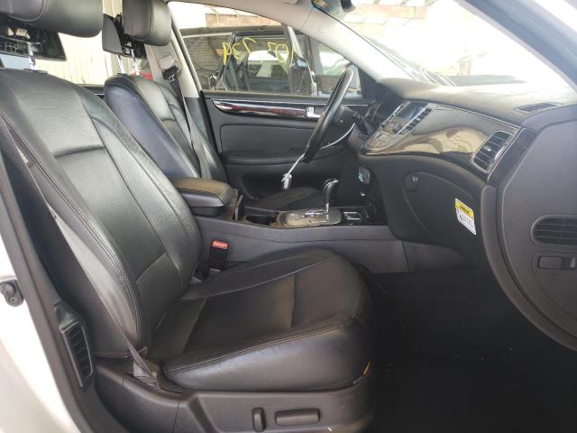 Photo 5 from auction – 2013 HYUNDAI GENESIS 3. with VIN KMHGC4DD9DU232780