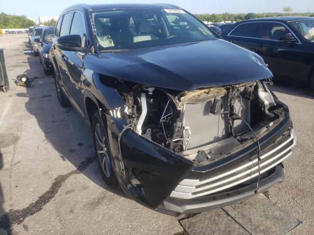 TOYOTA HIGHLANDER 2019 with VIN 5TDKZRFH1KS562800 - Photo from auction