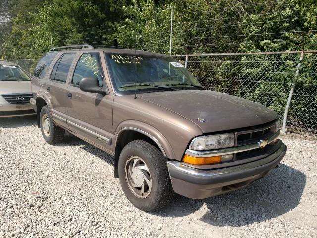 CHEVROLET BLAZER 1998 with VIN 1GNDT13W6W2166459 - Photo from auction